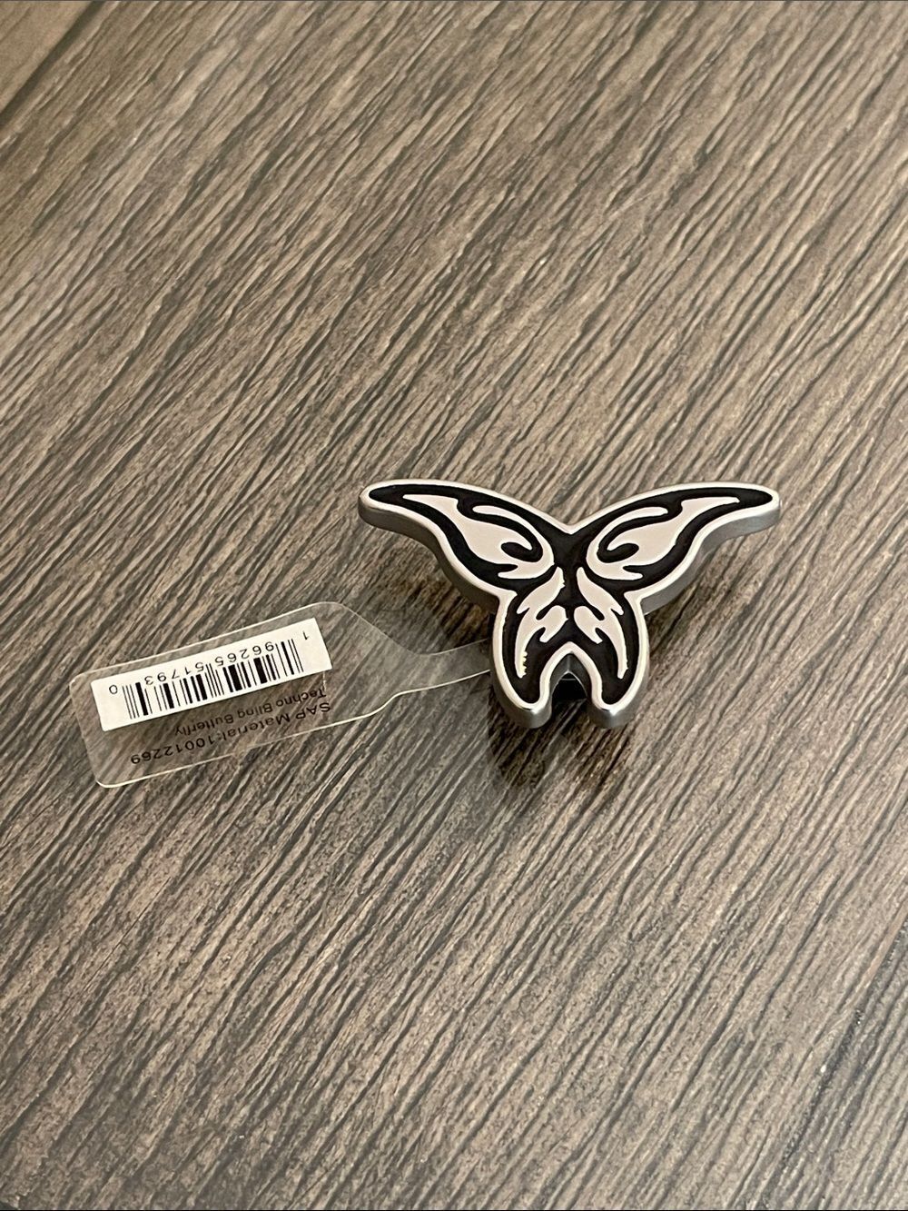 Crocsā- Jibbitz Techno Bling Butterfly Shoe Charm